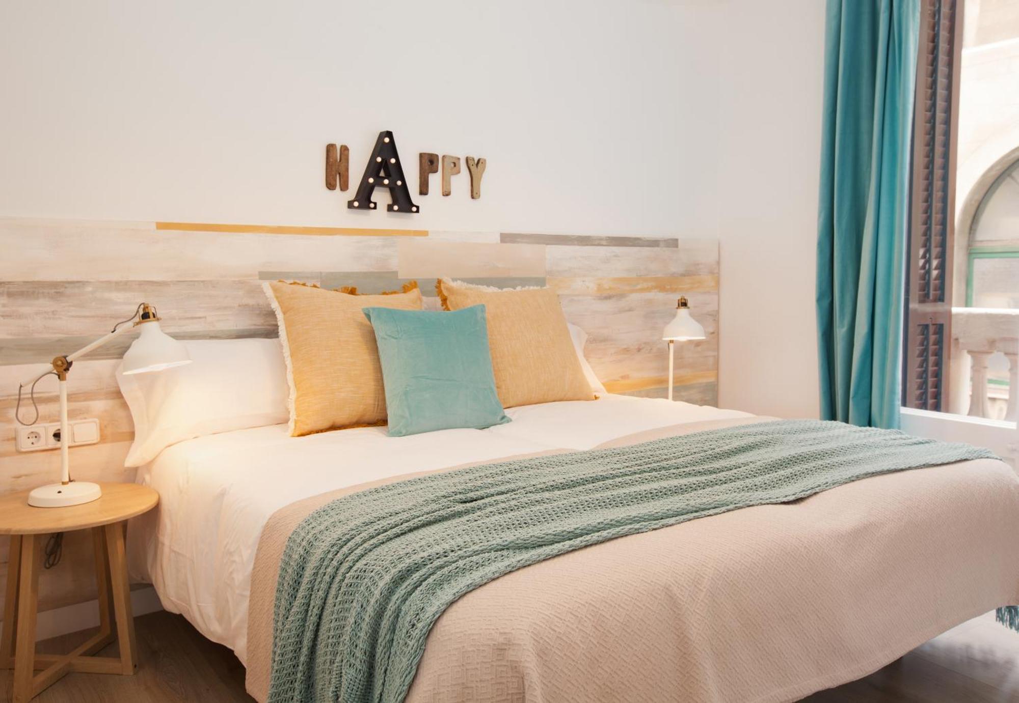 Click&Flat Seneca Suites Barcelona Exterior foto