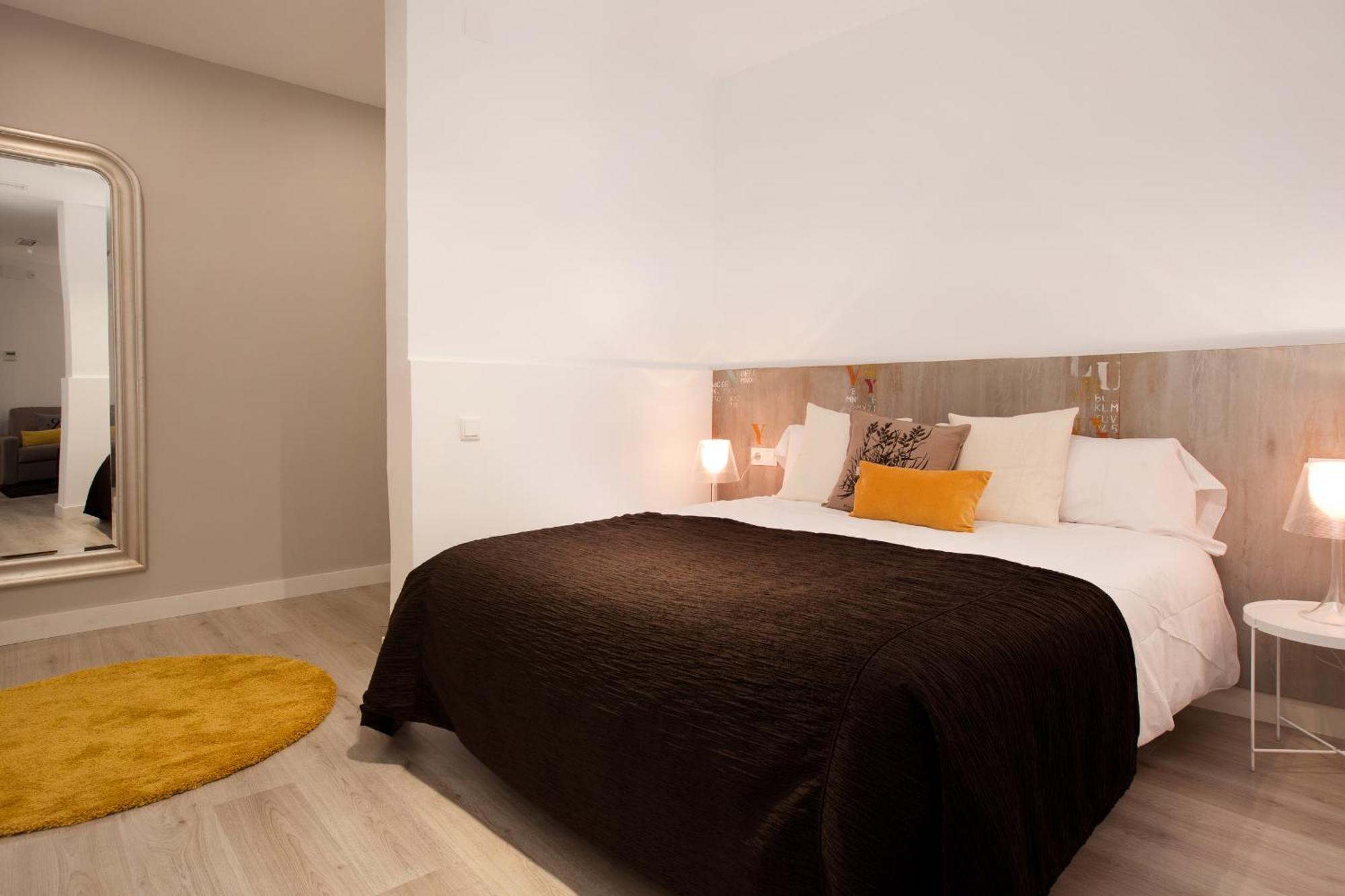 Click&Flat Seneca Suites Barcelona Habitación foto