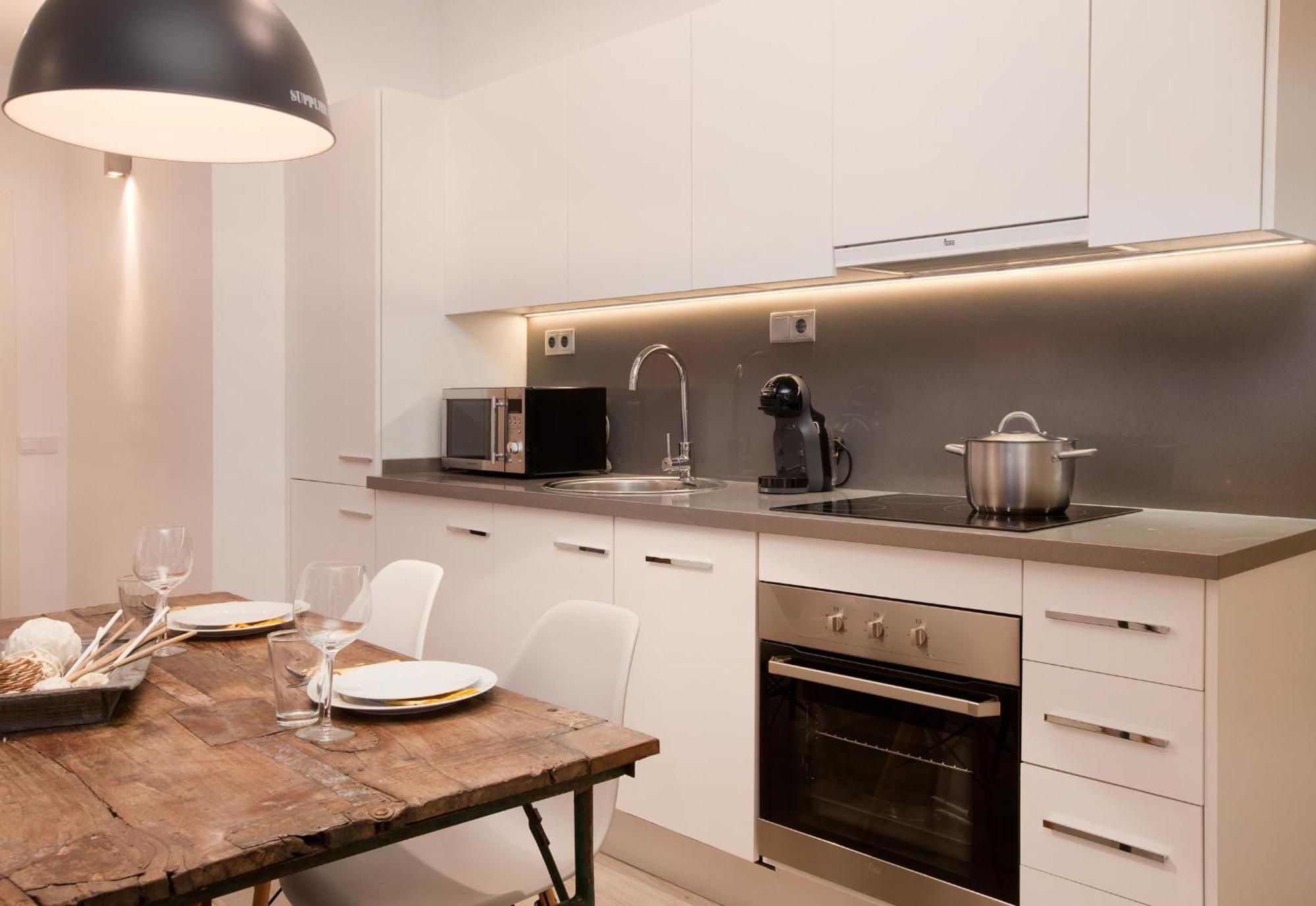 Click&Flat Seneca Suites Barcelona Habitación foto
